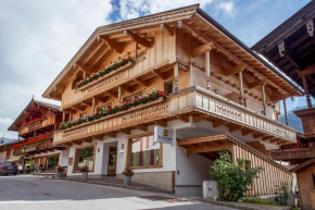 Das GÄSTEHAUS SCHNEIDER am Dorfplatz Alpbach